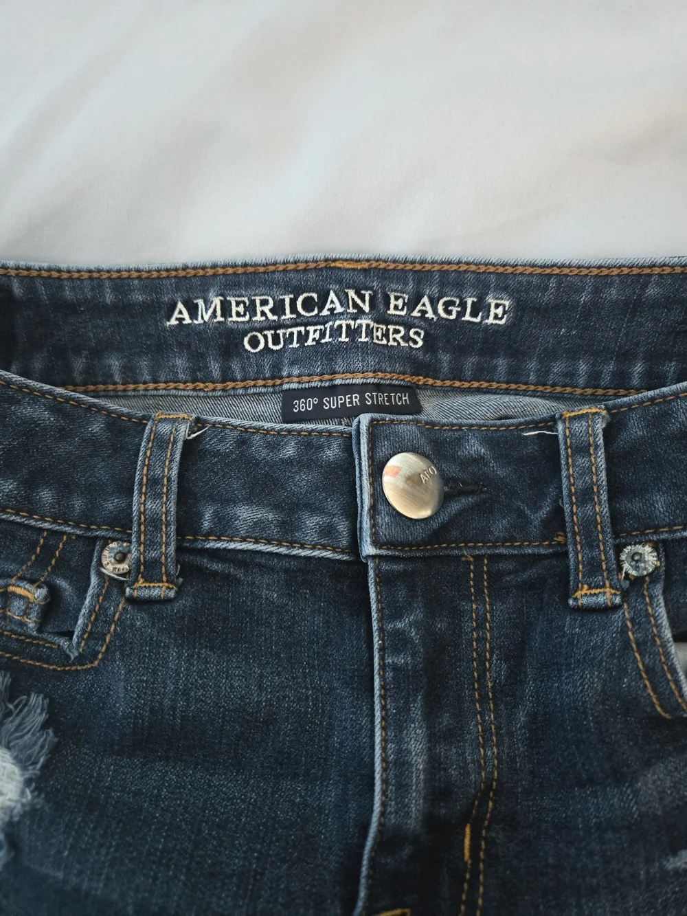 American Eagle Outfitters Dark Blue Distressed Denim Shorts – Size 4